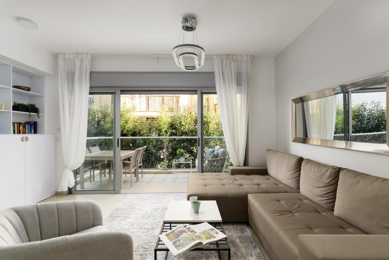 Quiet Hideaway & Terrace Near Beach By Feelhome Tel Aviv Buitenkant foto