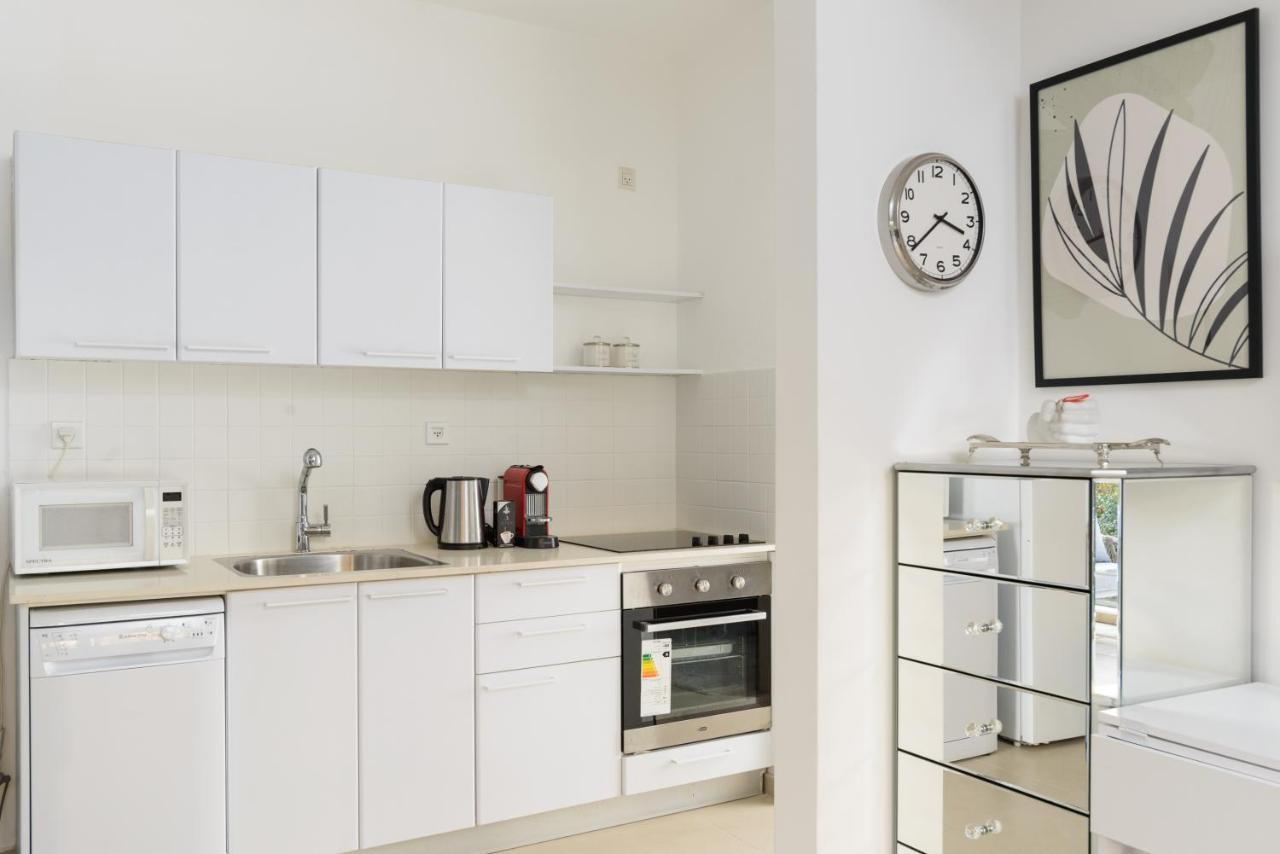 Quiet Hideaway & Terrace Near Beach By Feelhome Tel Aviv Buitenkant foto